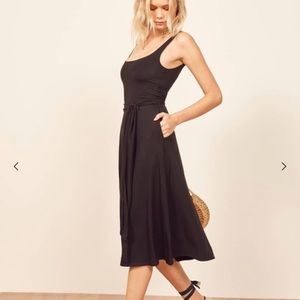 Reformation August black midi dress tank medium